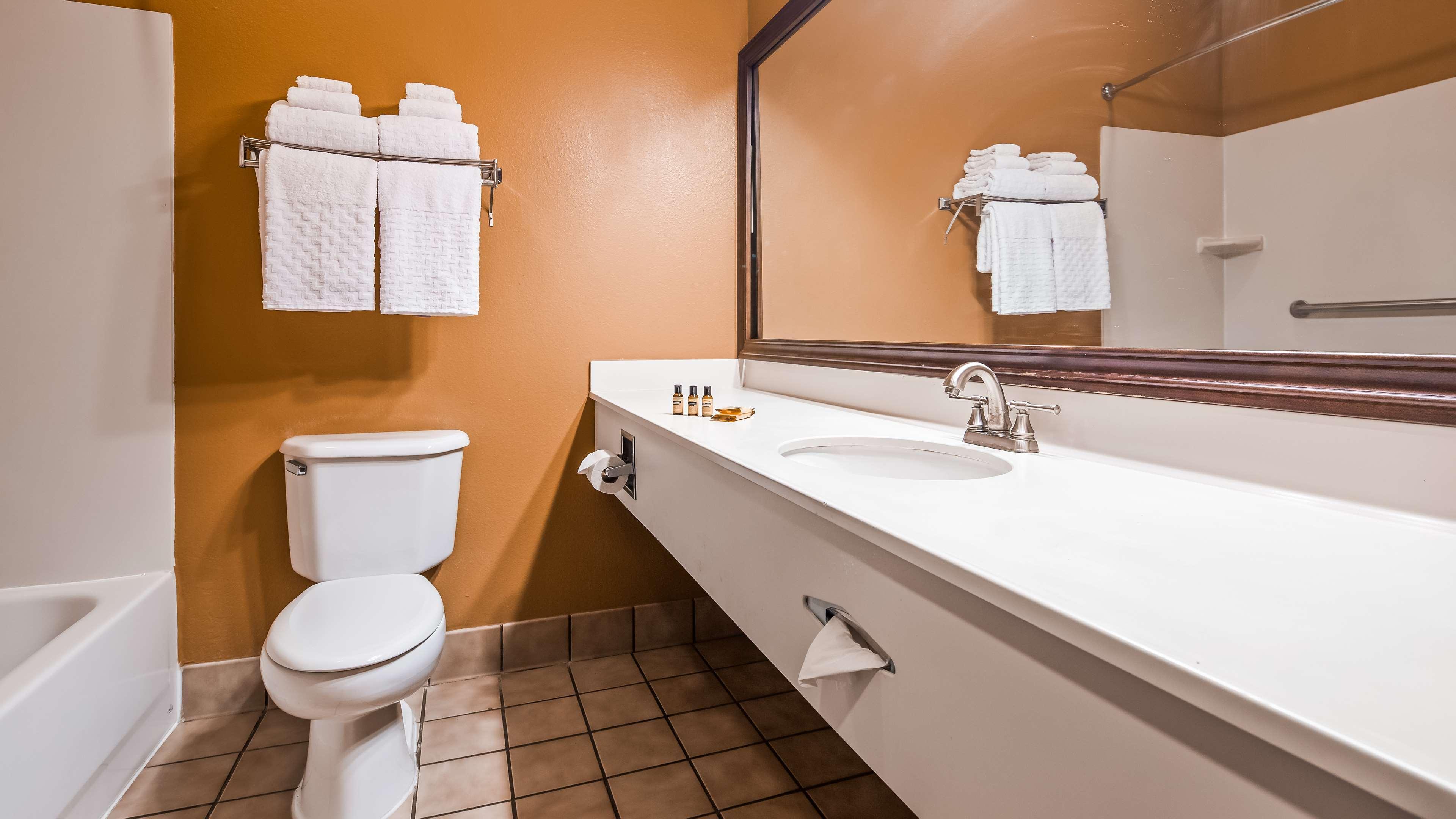 Best Western Plus Brandywine Inn & Suites Monticello Bagian luar foto