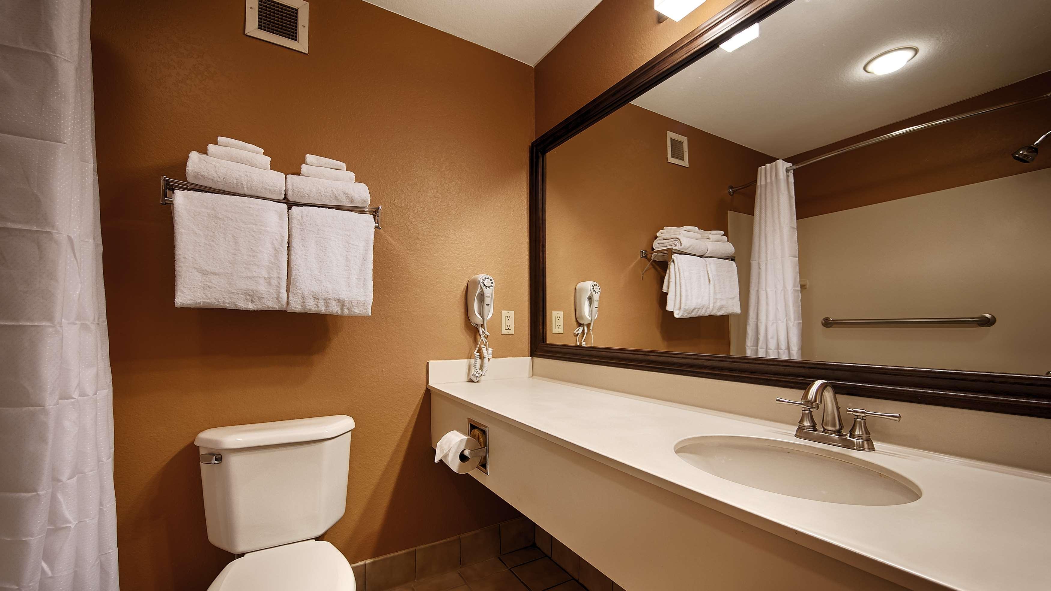 Best Western Plus Brandywine Inn & Suites Monticello Bagian luar foto