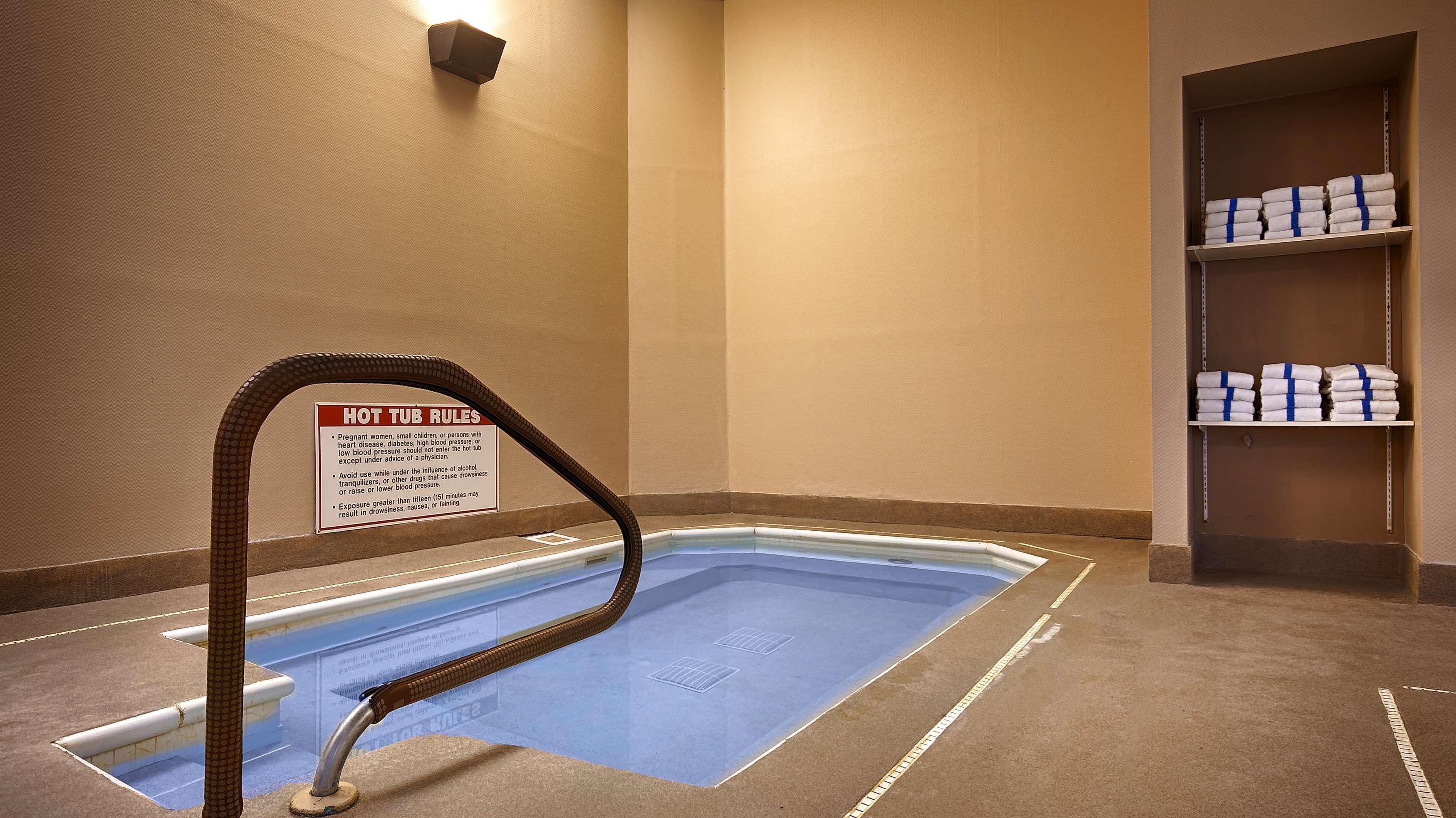 Best Western Plus Brandywine Inn & Suites Monticello Bagian luar foto