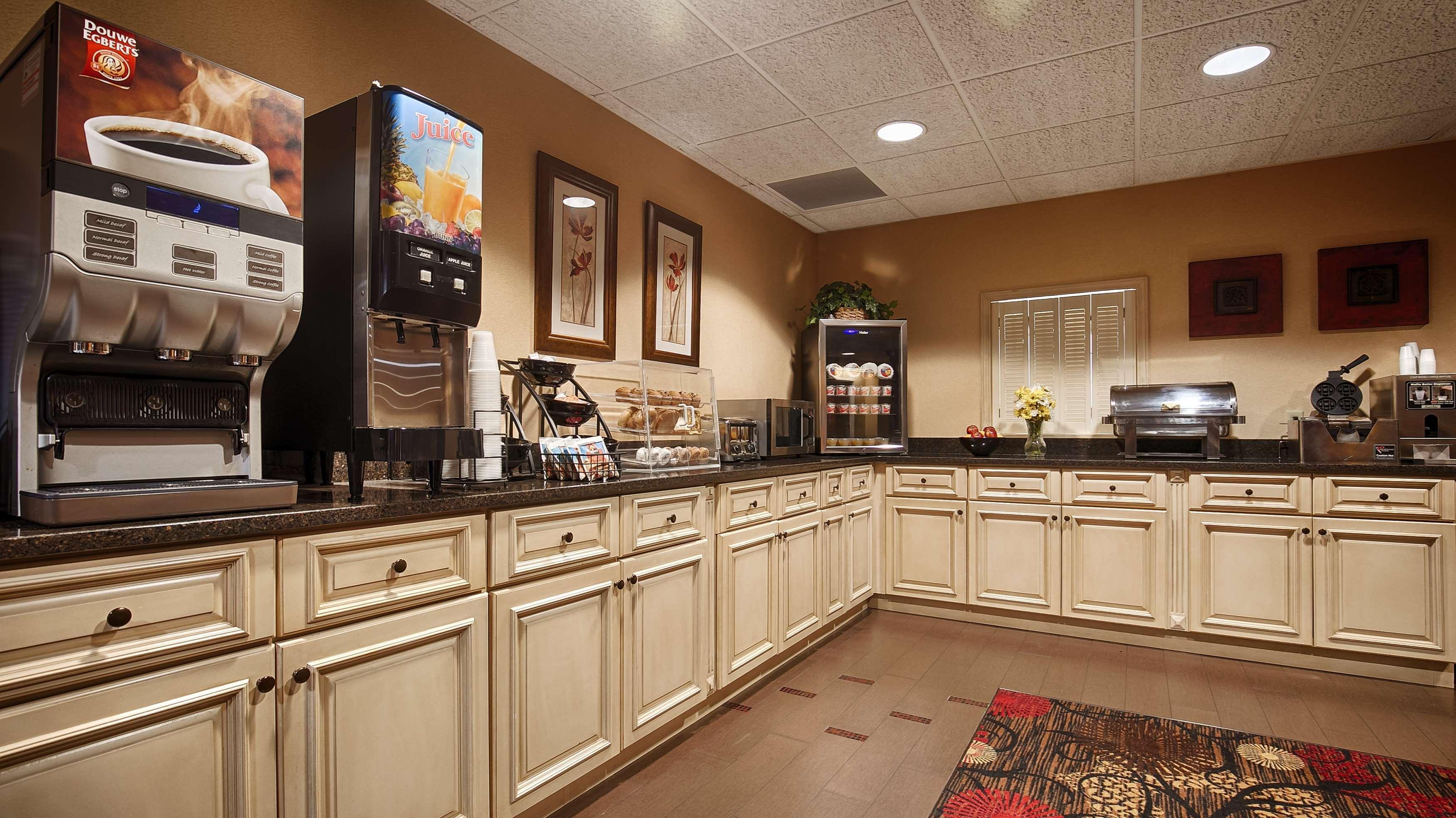 Best Western Plus Brandywine Inn & Suites Monticello Bagian luar foto